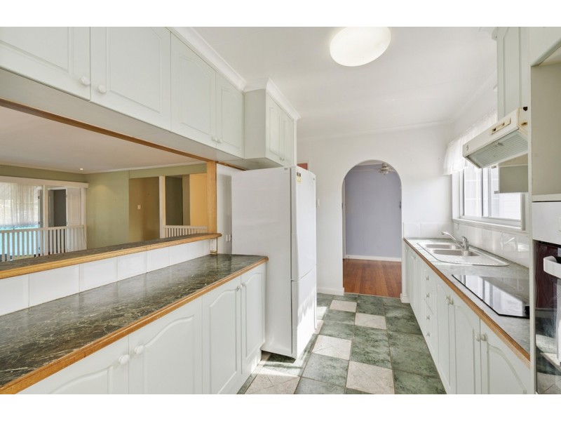 14 Bramble Street, Woody Point QLD 4019