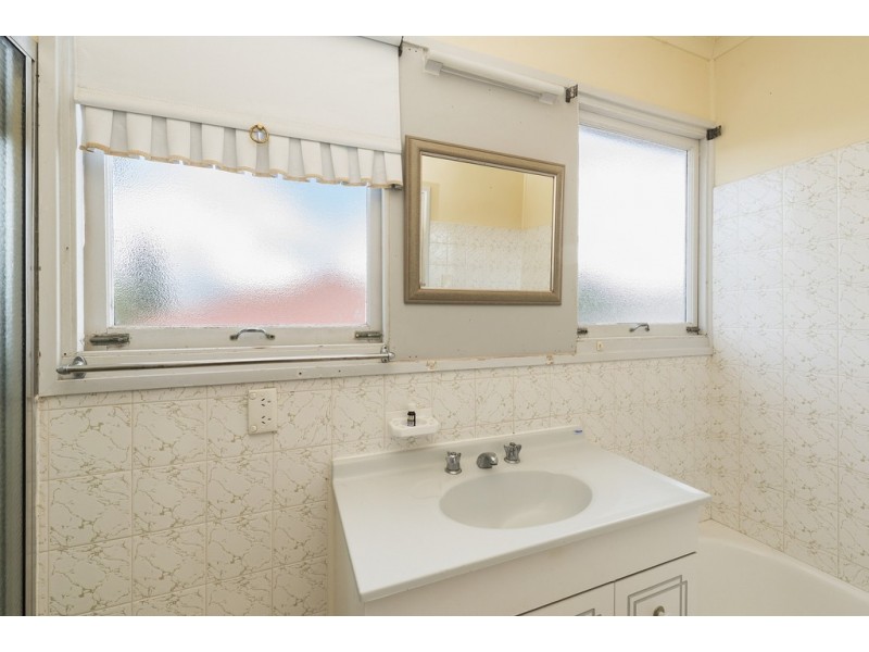 14 Bramble Street, Woody Point QLD 4019