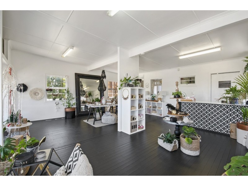 100 Oxley Avenue, Woody Point QLD 4019