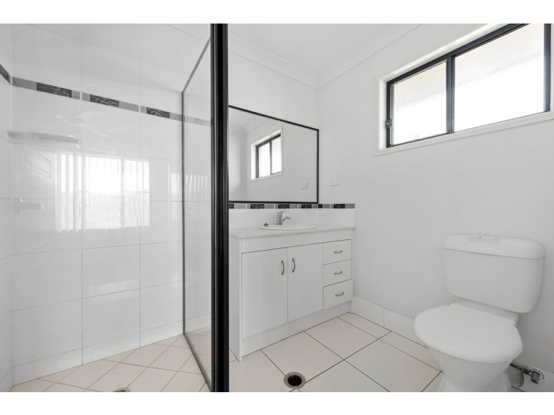 34 Hubner Drive, Rothwell QLD 4022