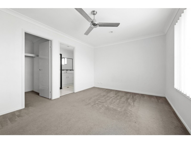 34 Hubner Drive, Rothwell QLD 4022