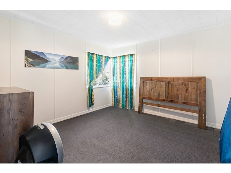 39 Victoria Avenue, Woody Point QLD 4019