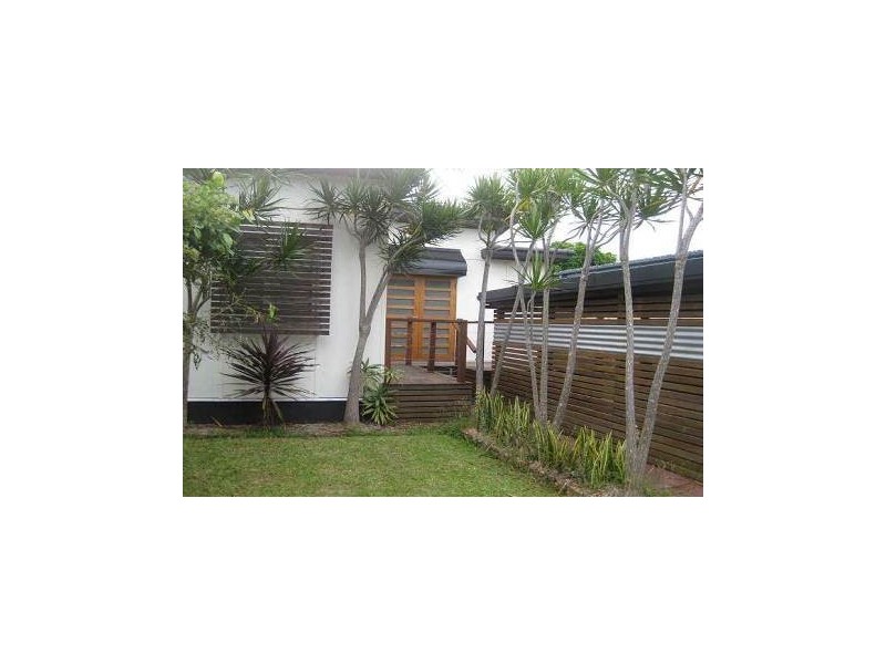 51 McLennan Street, Woody Point QLD 4019