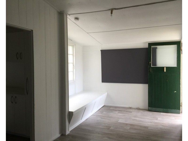 2/87 Victoria Avenue, Woody Point QLD 4019