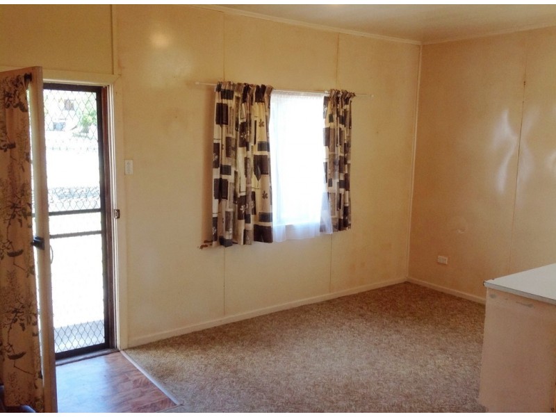 2/174 Maine Road, Clontarf QLD 4019