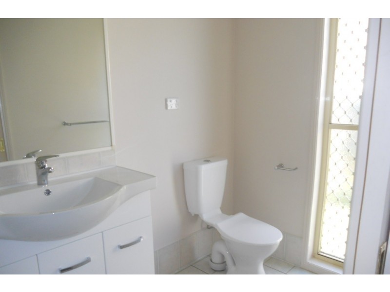 4 Tuckeroo Street, Rothwell QLD 4022