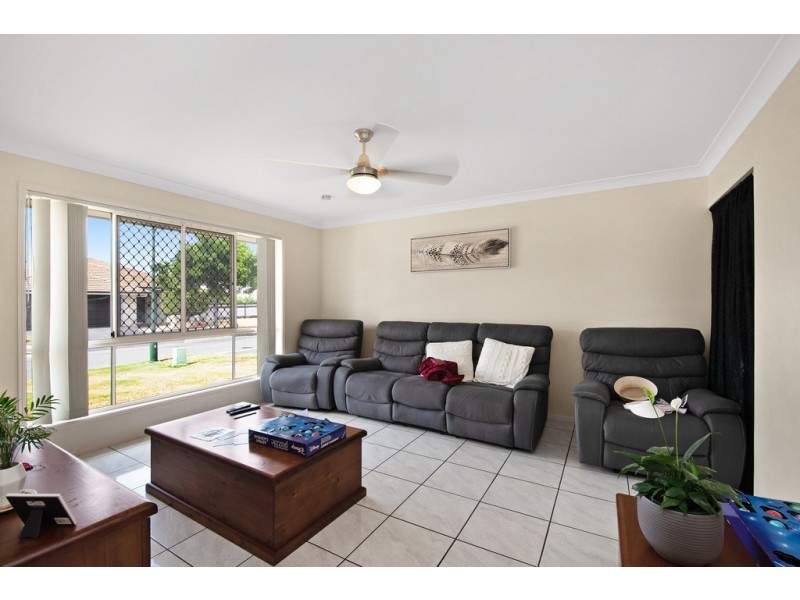 4 Lee Court, Rothwell QLD 4022