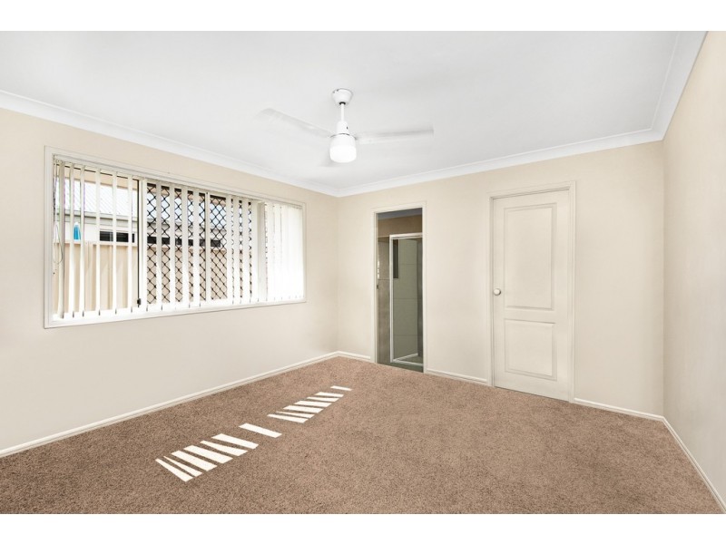 4 Lee Court, Rothwell QLD 4022