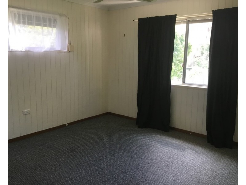 37 Essey Street, Clontarf QLD 4019