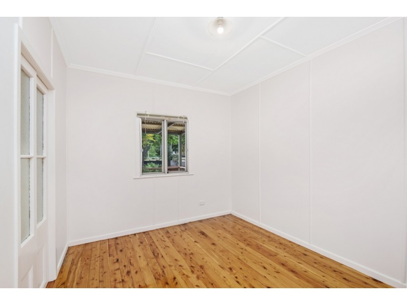 124 Arthur Street, Woody Point QLD 4019