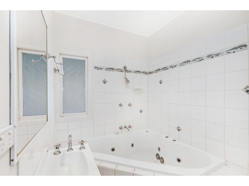 124 Arthur Street, Woody Point QLD 4019