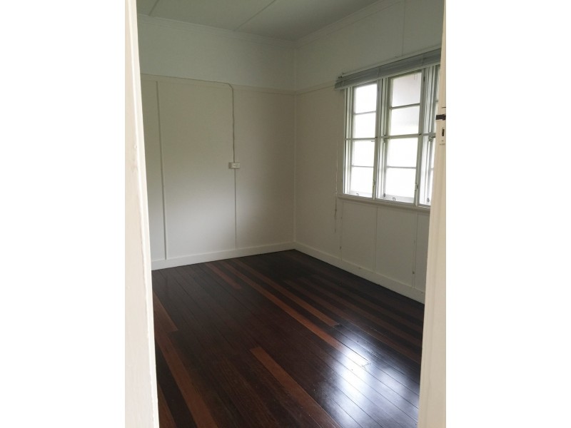 1/4 Dix Street, Redcliffe QLD 4020