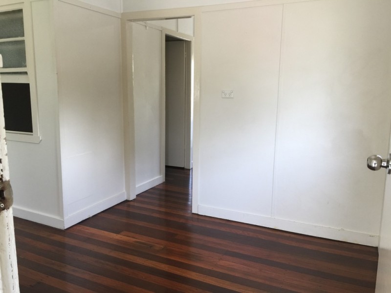1/4 Dix Street, Redcliffe QLD 4020