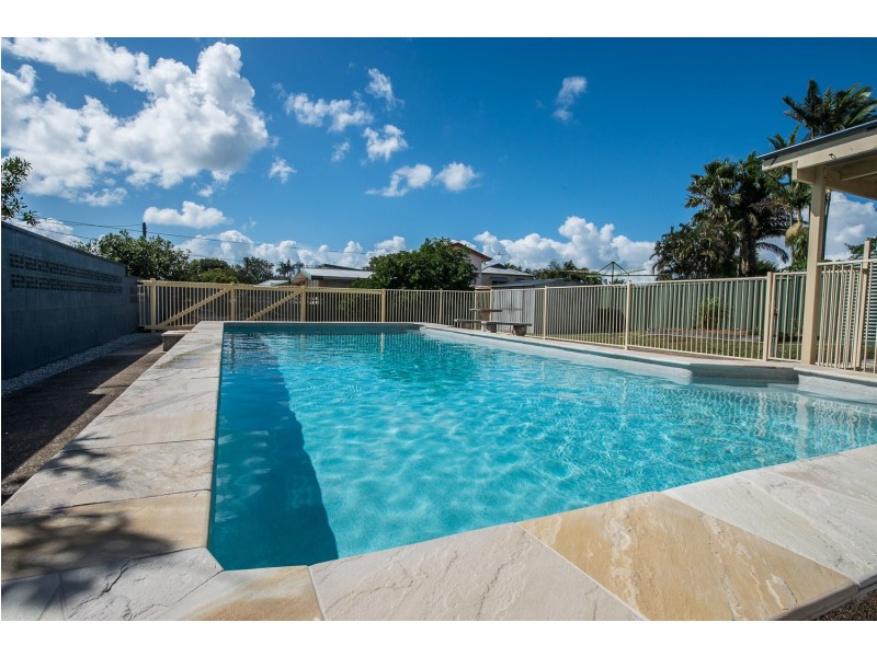 9 Gerald Avenue, Clontarf QLD 4019