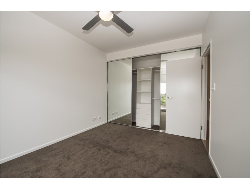 11/23 Albert Street, Woody Point QLD 4019