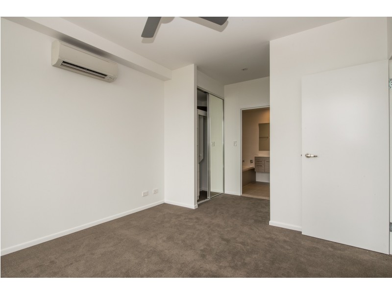 11/23 Albert Street, Woody Point QLD 4019