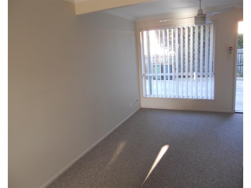 2/45 Georgina Street, Woody Point QLD 4019