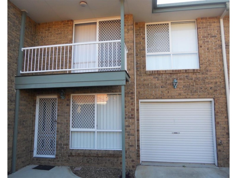 2/45 Georgina Street, Woody Point QLD 4019
