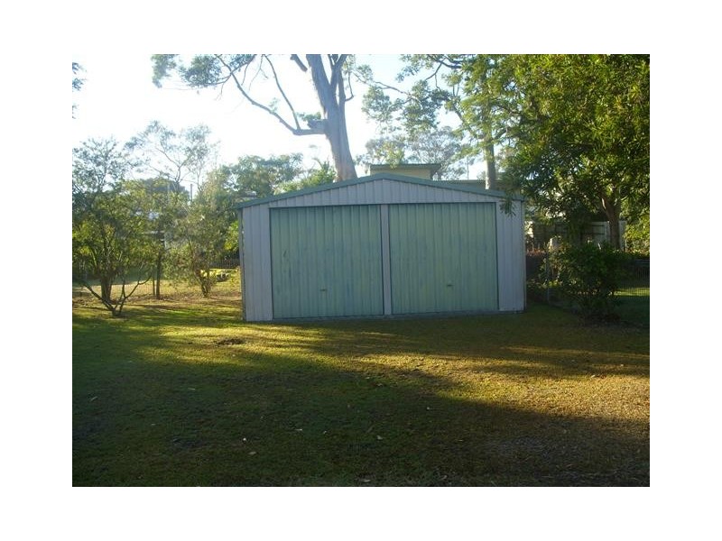 16 Grace Street, Scarborough QLD 4020