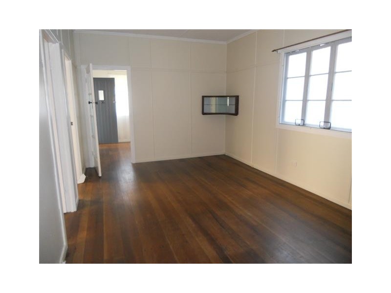 14 Hardiman St, Woody Point QLD 4019