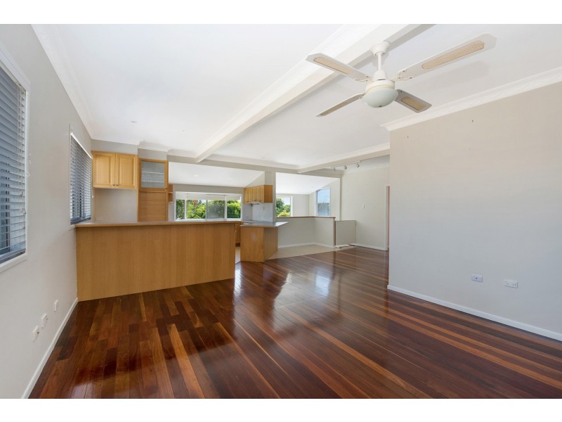 17 Barron Road, Margate QLD 4019
