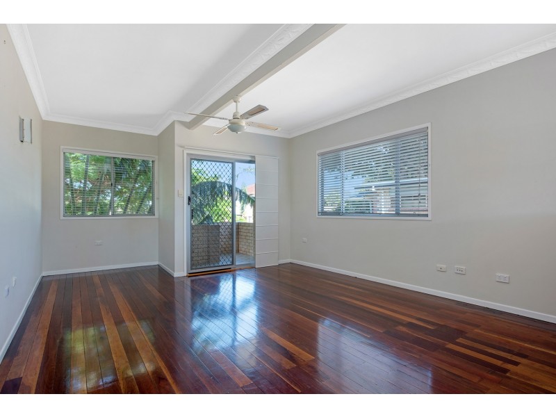 17 Barron Road, Margate QLD 4019