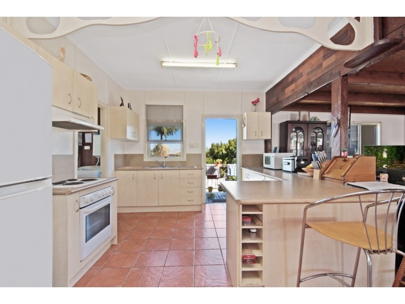 103 Kate Street, Woody Point QLD 4019
