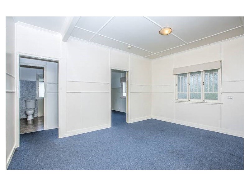 11 Elizabeth Avenue, Clontarf QLD 4019