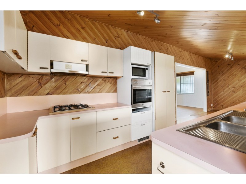 53 Parkview Ave, Wynnum QLD 4178