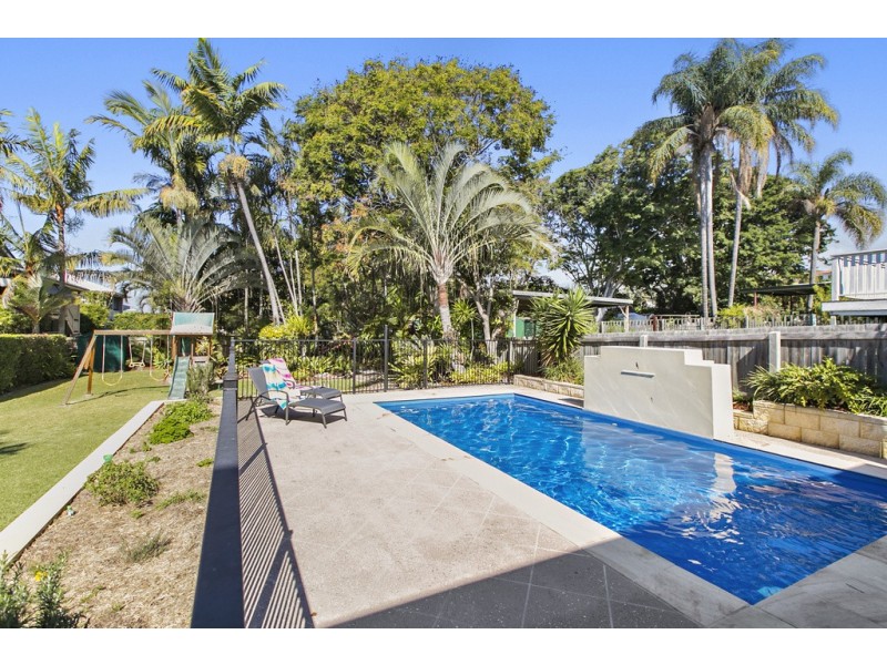 38 Adam Street, Wynnum QLD 4178