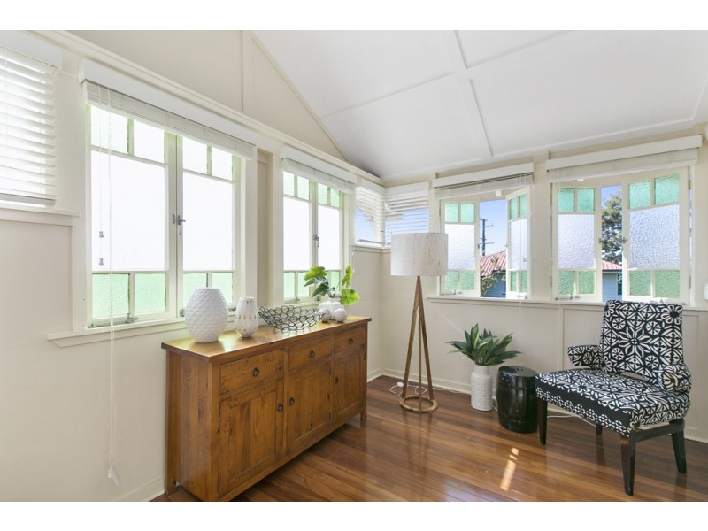 38 Adam Street, Wynnum QLD 4178