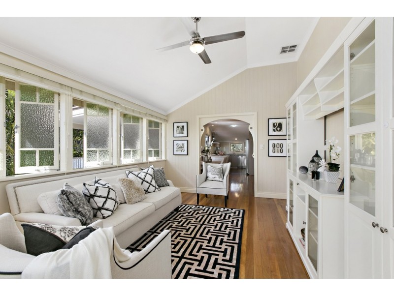 38 Adam Street, Wynnum QLD 4178