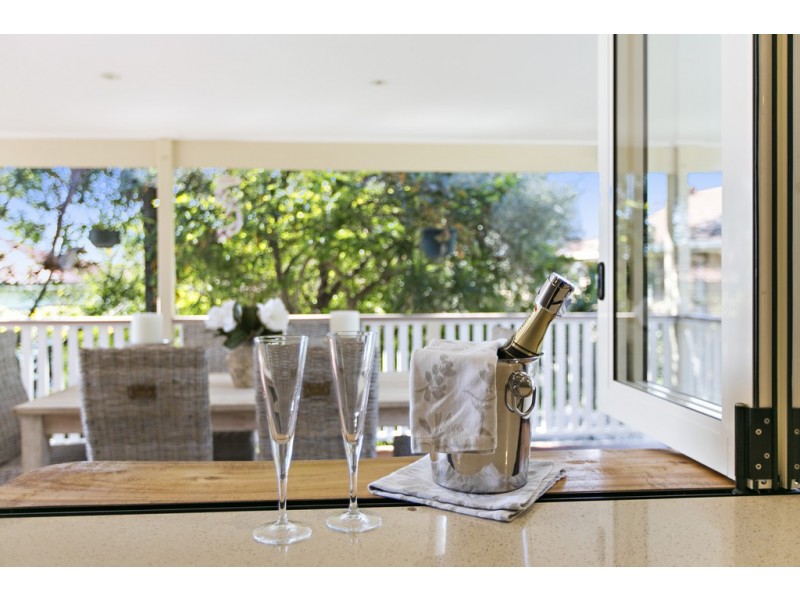 38 Adam Street, Wynnum QLD 4178