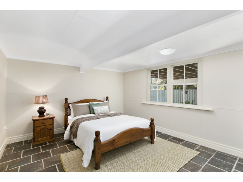 38 Adam Street, Wynnum QLD 4178