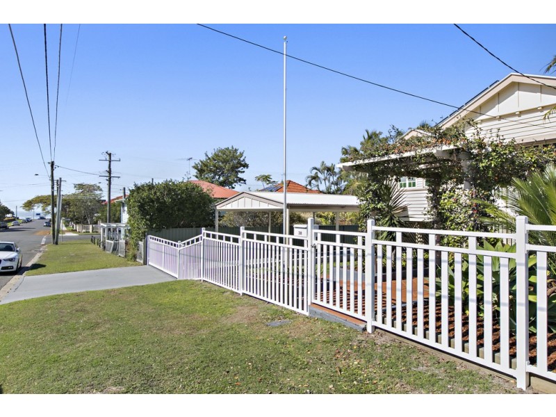 38 Adam Street, Wynnum QLD 4178