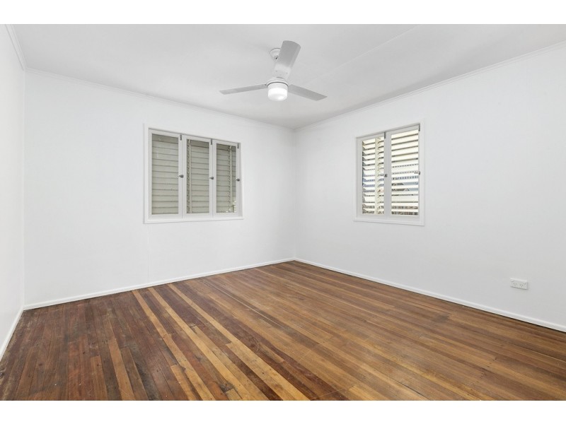 35 Fisher Street, Manly QLD 4179