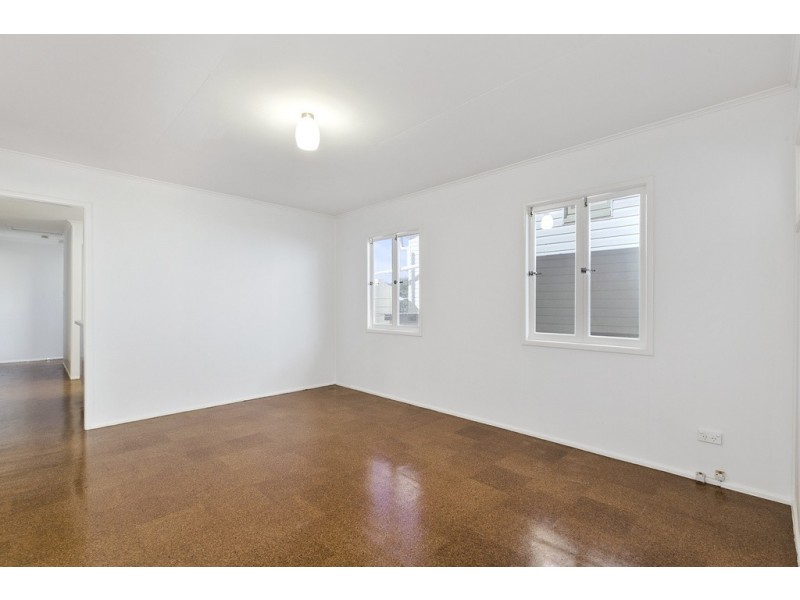 35 Fisher Street, Manly QLD 4179