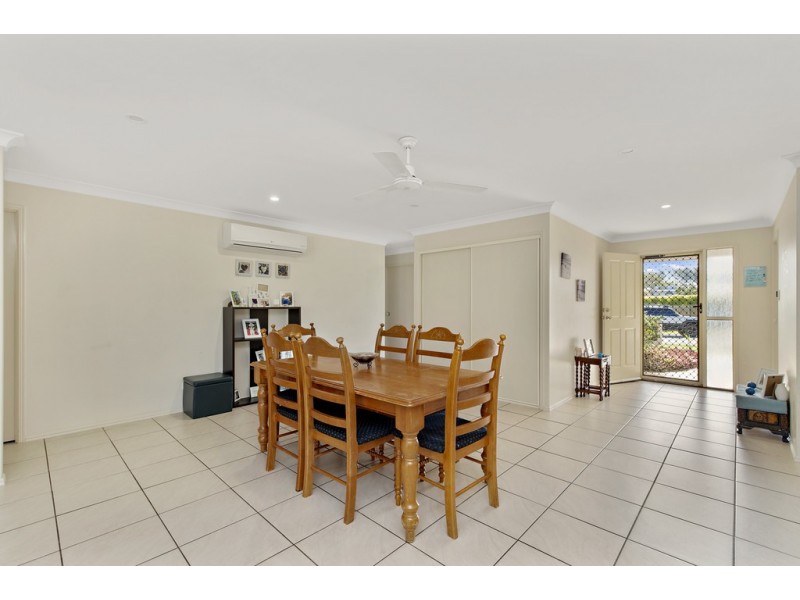 12 Yaraan Crescent, Beachmere QLD 4510