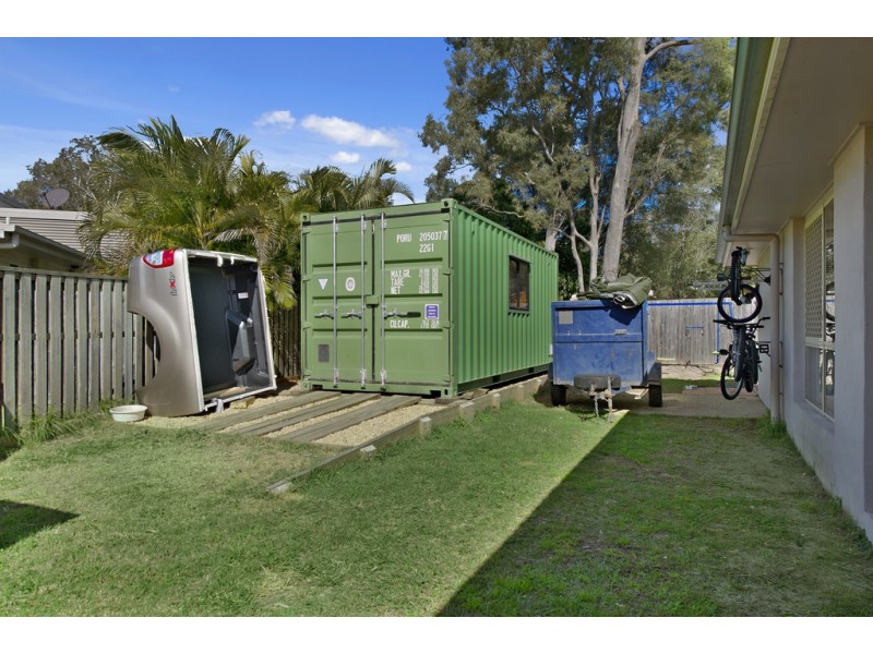 12 Yaraan Crescent, Beachmere QLD 4510