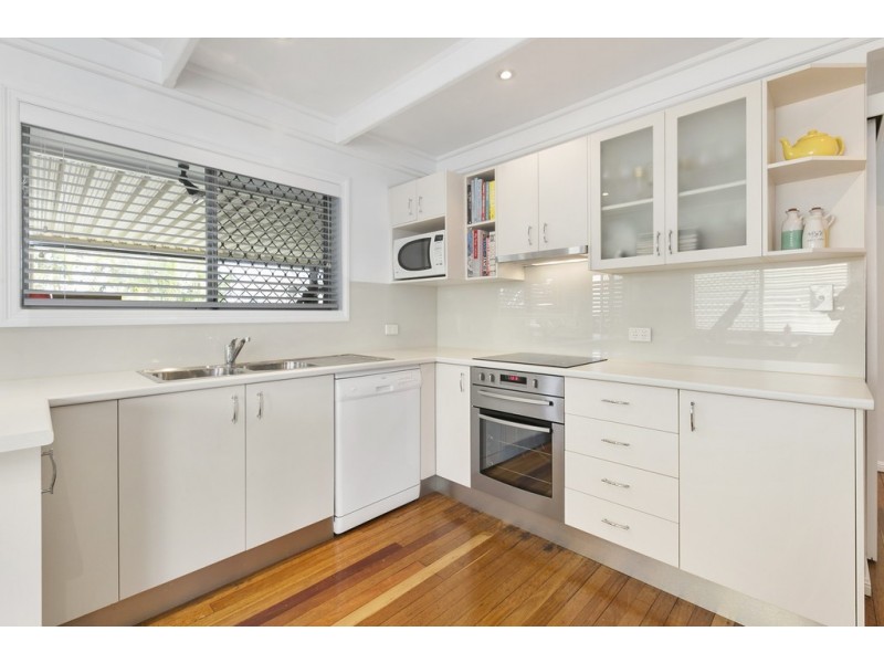 9 Melissa Street, Wynnum West QLD 4178