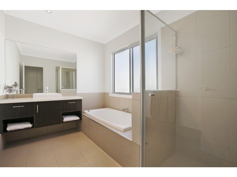 88 Waterview Ave, Wynnum QLD 4178