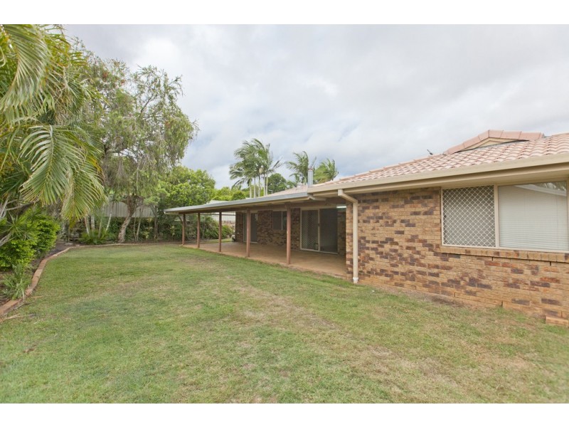 16 Webber Pl, Wynnum West QLD 4178