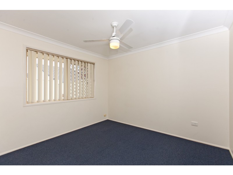 16 Webber Pl, Wynnum West QLD 4178