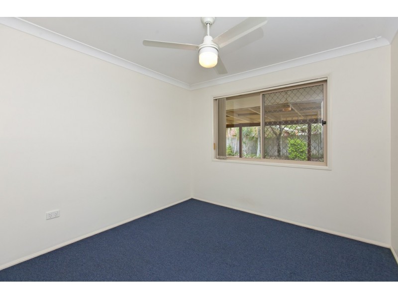 16 Webber Pl, Wynnum West QLD 4178