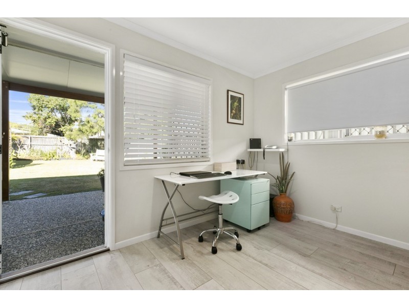 98 Clara Street, Wynnum QLD 4178