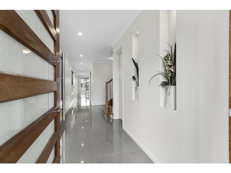 129 HENRY STREET, Wynnum QLD 4178