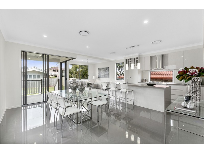 129 HENRY STREET, Wynnum QLD 4178