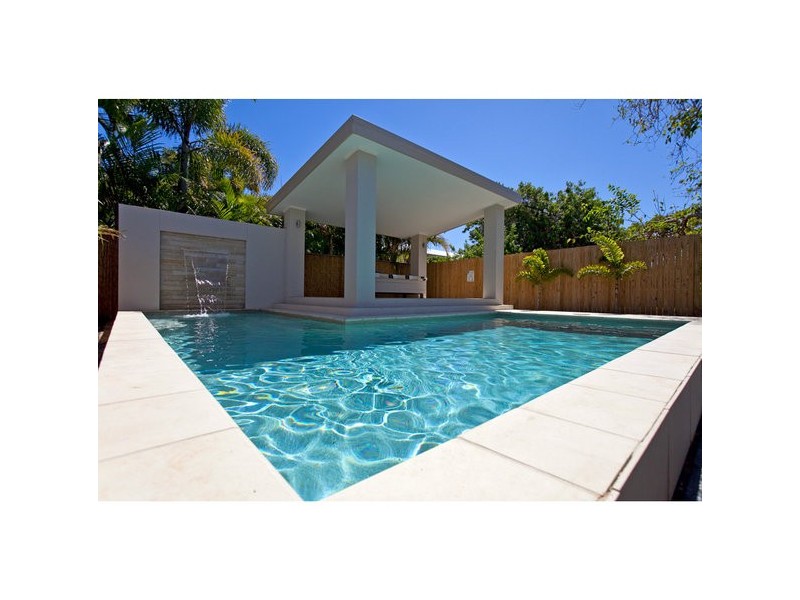 329 Upper Esplanade, Manly QLD 4179