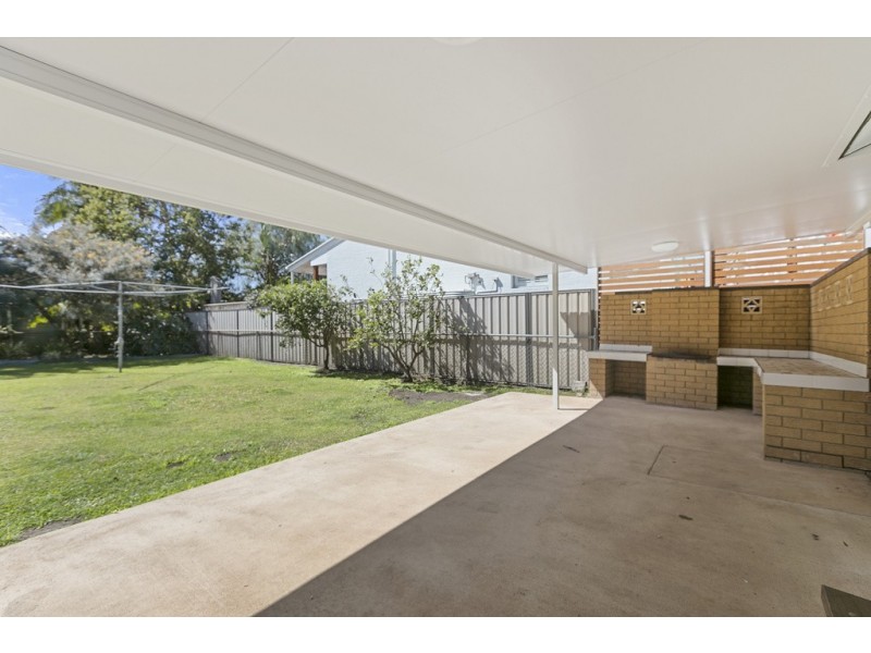 17 Booran Street, Lota QLD 4179