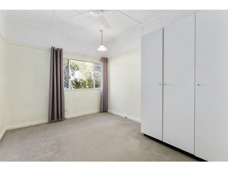 17 Booran Street, Lota QLD 4179